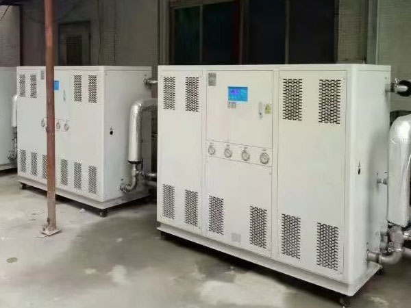 How To Choose Water Cooled Scroll Chiller and Water Cooled Screw Chiller