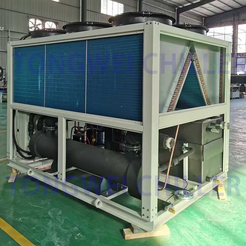 What is the difference between Ordinary Chiller and Shell and tube Chiller